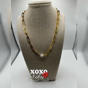 Urban Outfitters Gold Paperclip Chain Necklace with Pearl